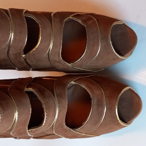 Colin Stuart stiletto heel bootie. Size 9. - Picture 10 of 10